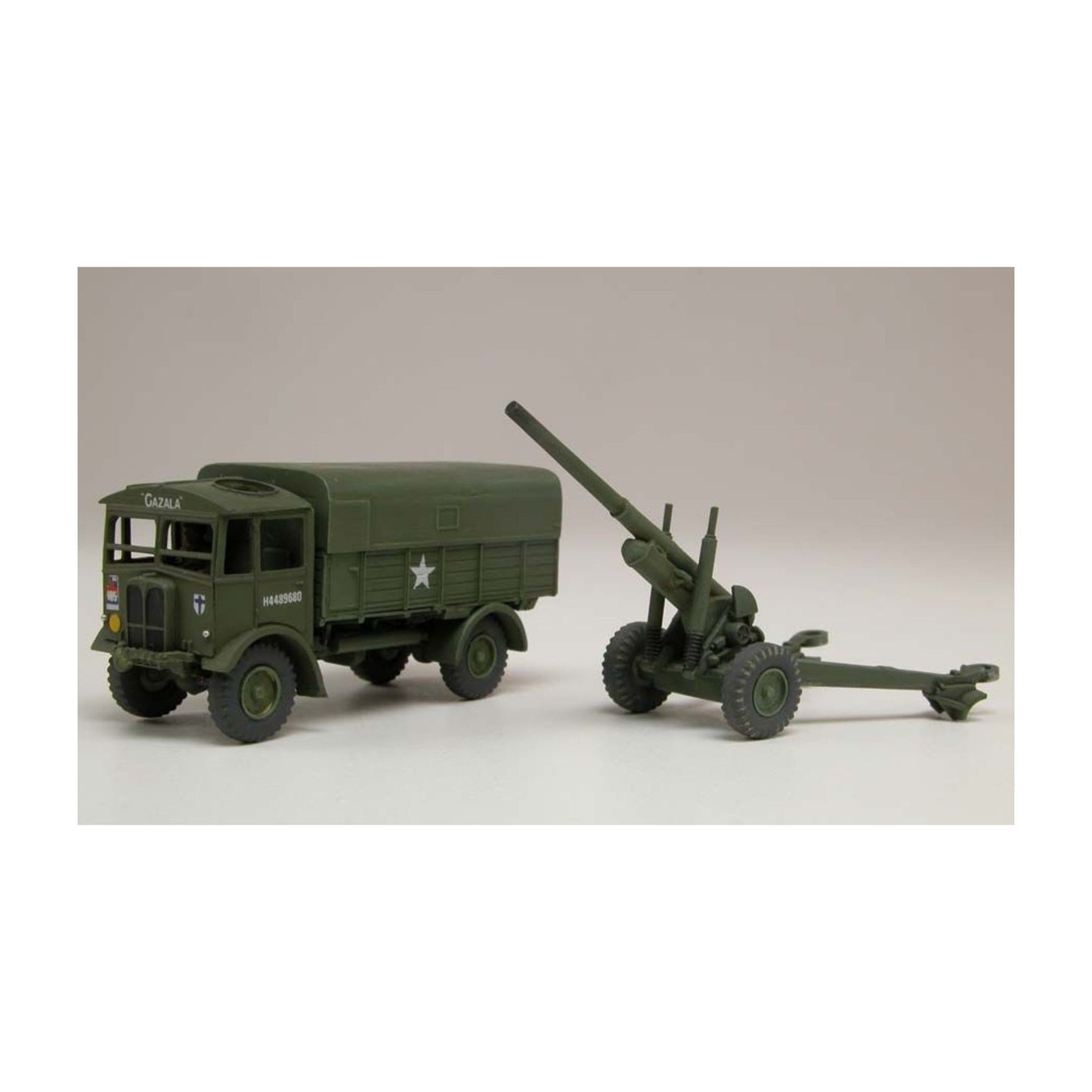 Airfix AEC Matador and 5.5” gun plastic model