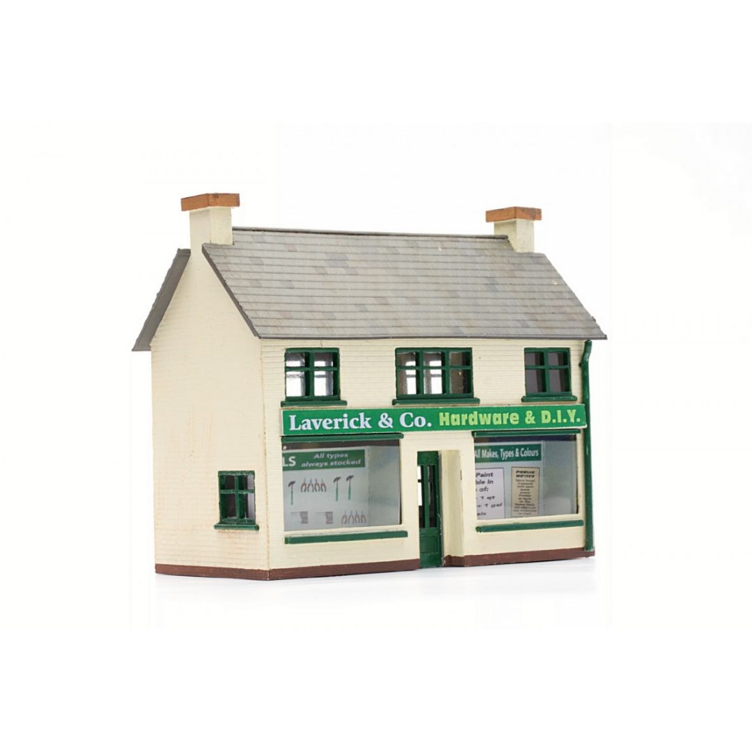 General Store 00 Plastic Scale Model Kit