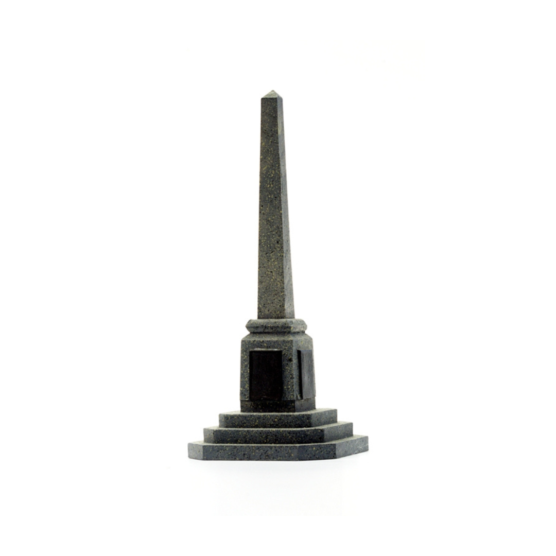 War Memorial 00 Plastic Scale Model Kit