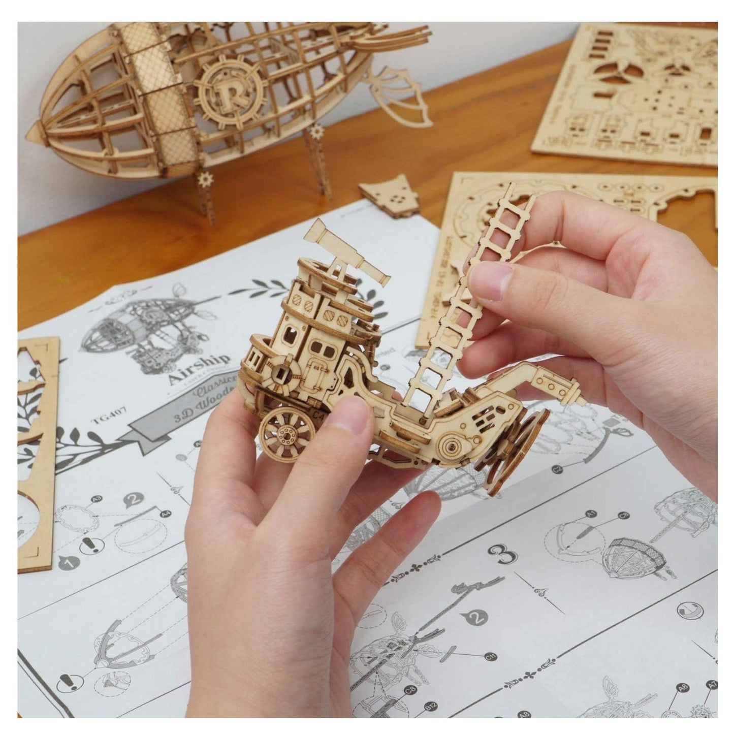 Rolife 3D wooden puzzle airship product in use