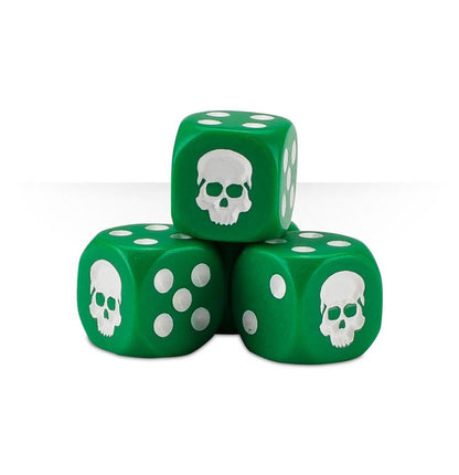 Green Warhammer dice with skulls